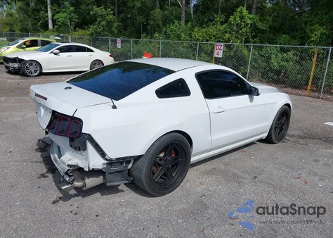 2014 Ford Mustang V6 Premium из США, поврежденный, VIN 1ZVBP8AM6E5278915